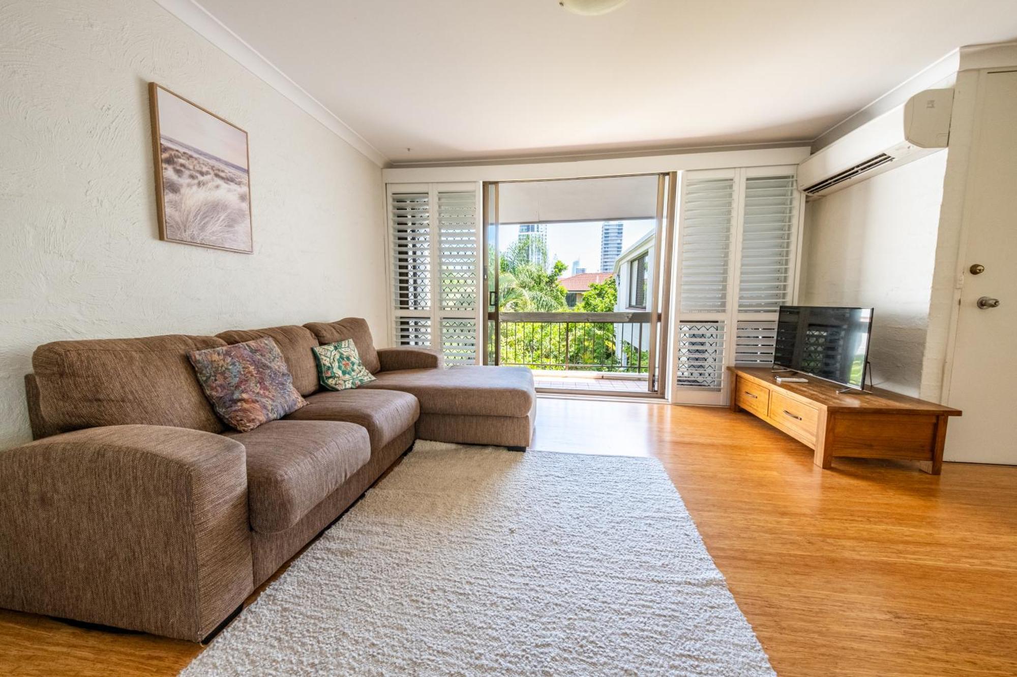 Sunbury Broadbeach Apartment Gold Coast